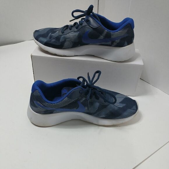 Nike Tanjun (GS) Unisex 833671-401 Youth Size 6  BLUE/MULTI COLOR - Picture 2 of 9